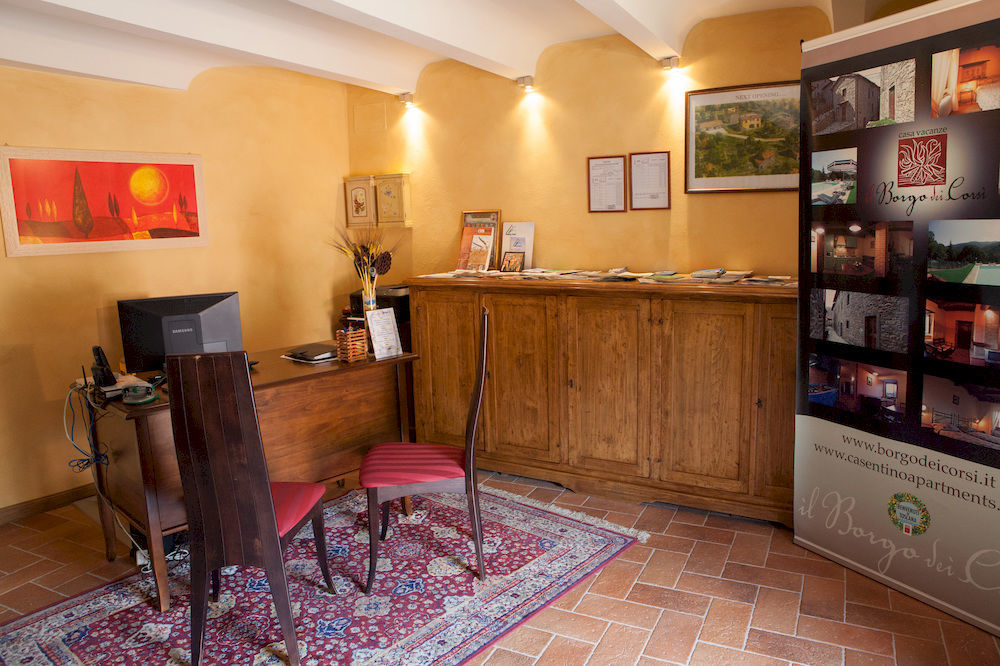 Borgo Dei Corsi Holiday House Reggiolo Екстериор снимка