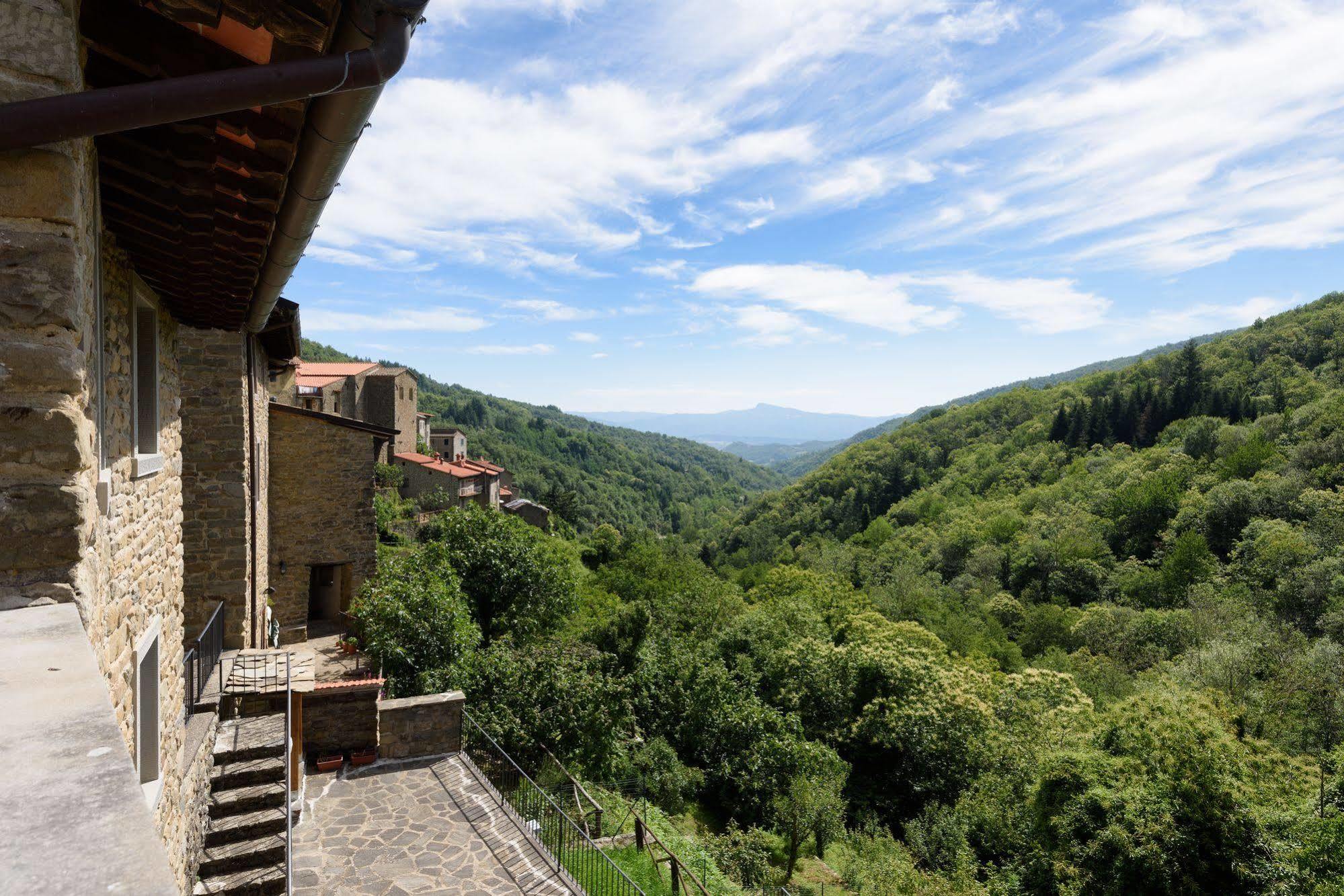 Borgo Dei Corsi Holiday House Reggiolo Екстериор снимка