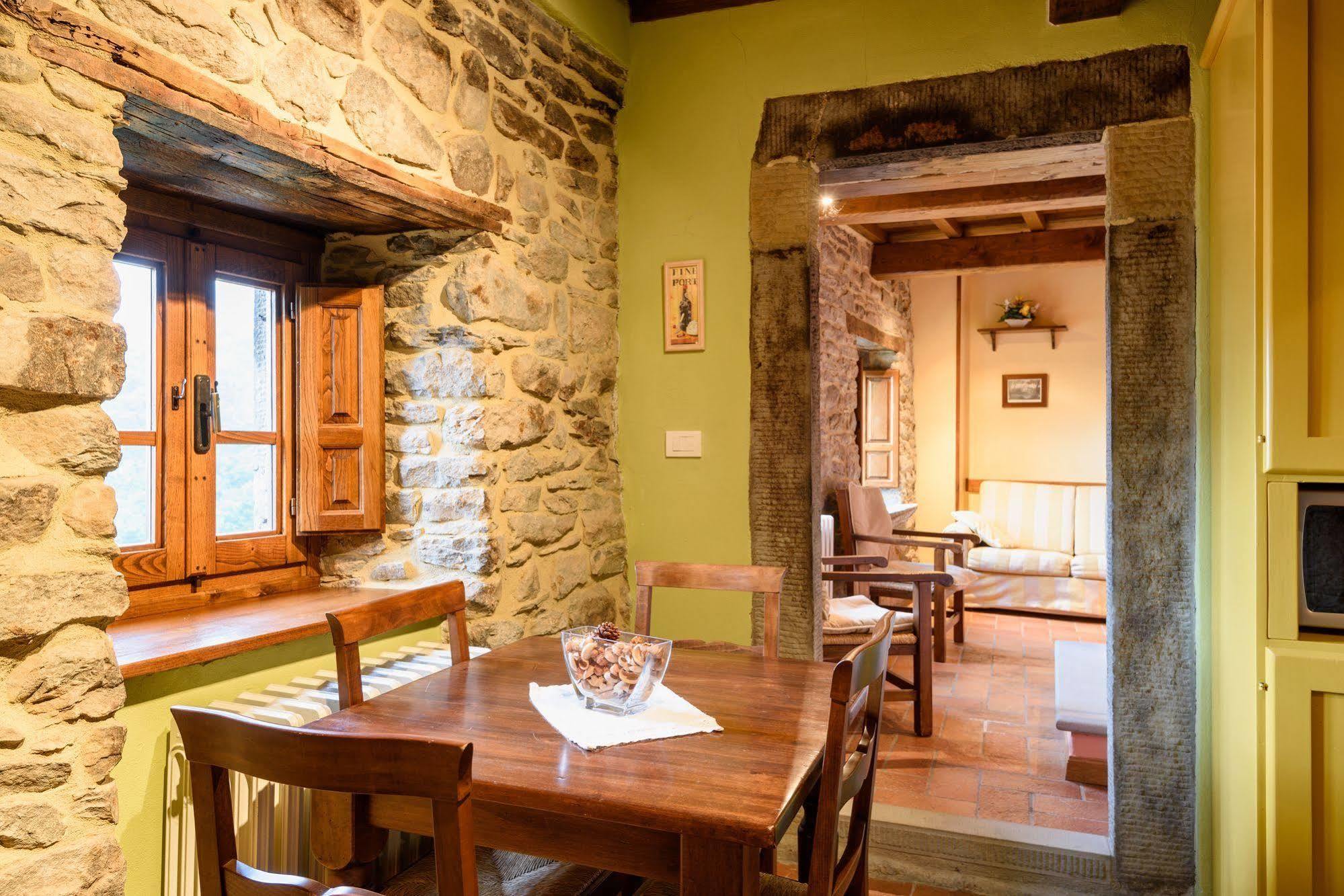 Borgo Dei Corsi Holiday House Reggiolo Екстериор снимка